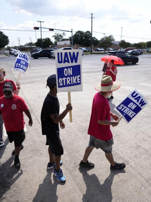 UAW members join Memphis picket line